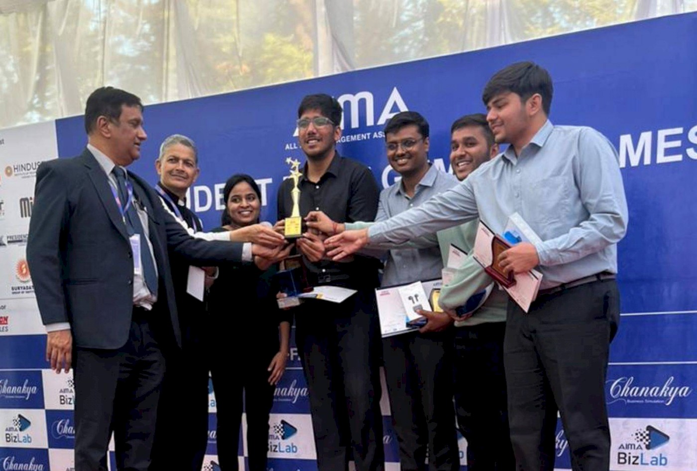 Team Reaches 27th Student Management Games National Round
