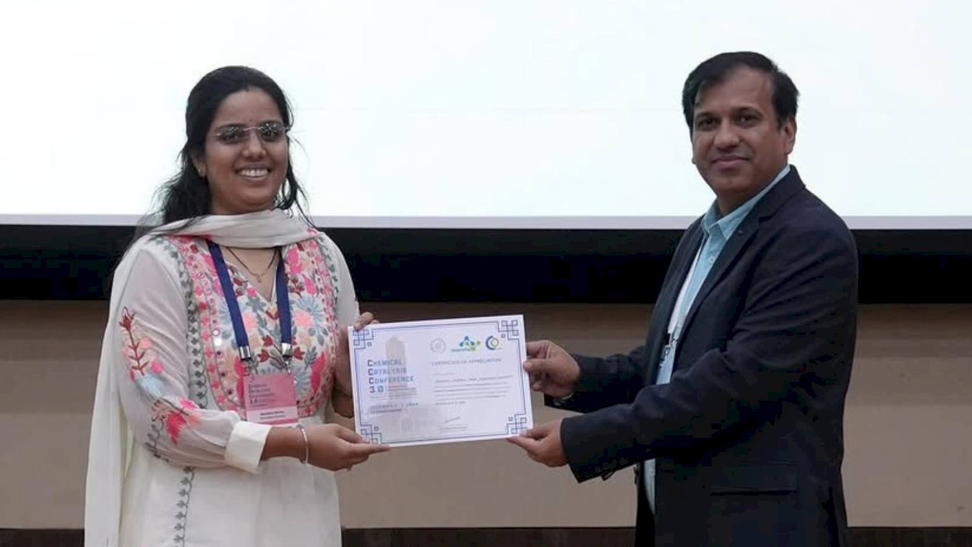 Best Oral Presentation Award for Ahmedabad University Student's CO2 Conversion Research