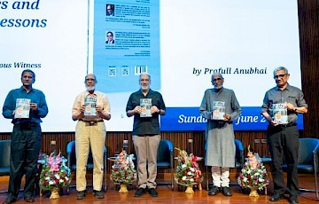 Prafull Anubhai Releases His Book at Ahmedabad University