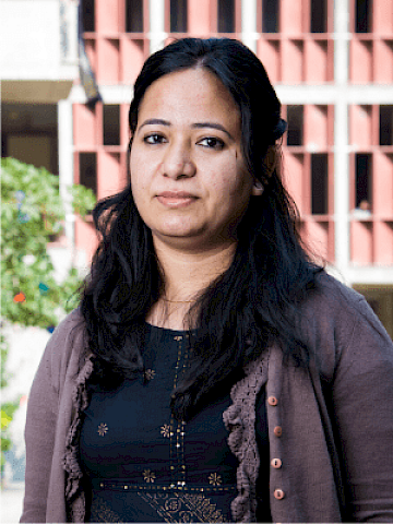 Binny Rawat, Senior Lecturer | Ahmedabad University