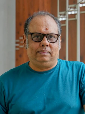 Pinaki Majumdar, Professor