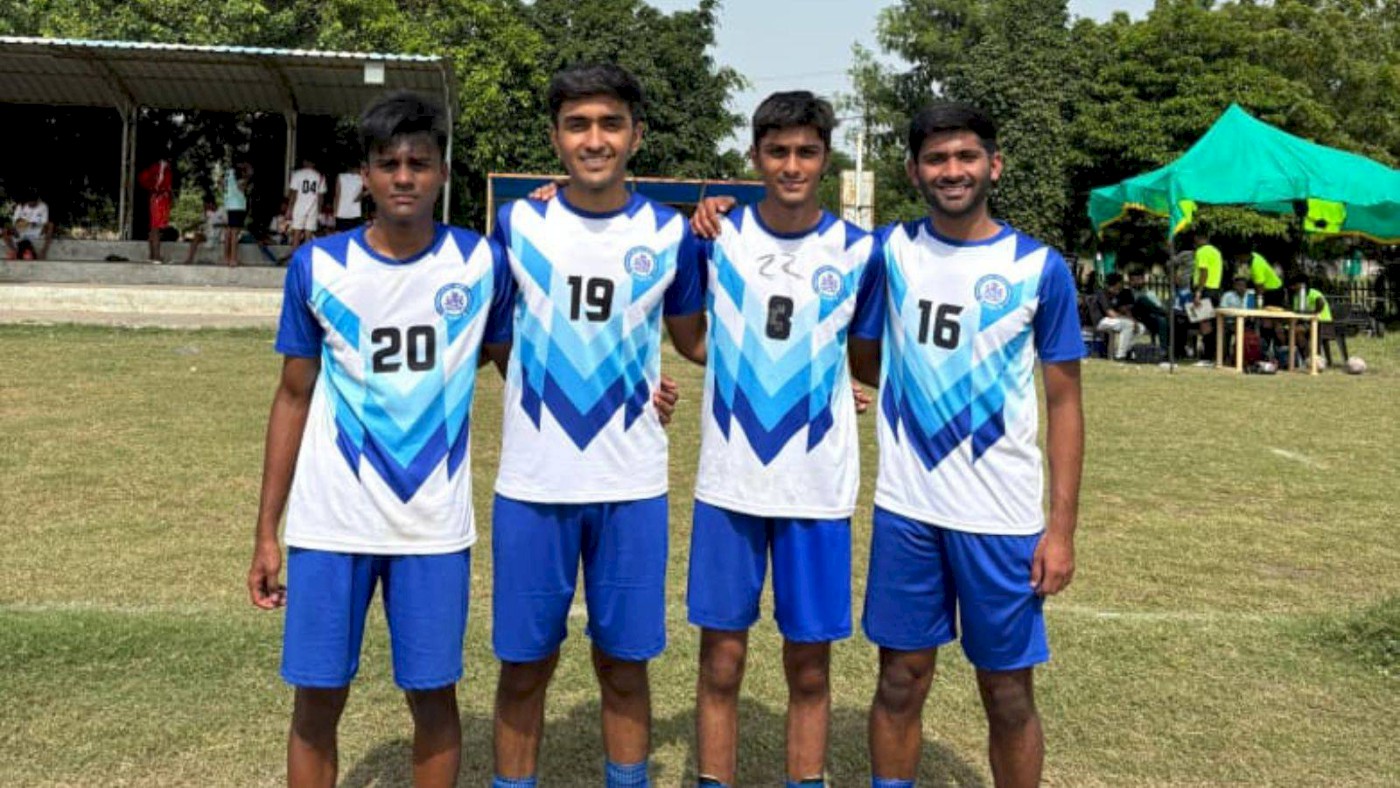 Students Represent Porbandar District in Senior Football Tournament