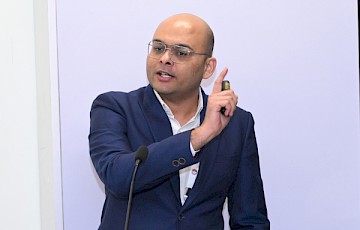 Manil Agarwal, Ahmedabad University