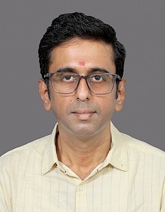Vinodh Madhavan, Associate Professor | Ahmedabad University